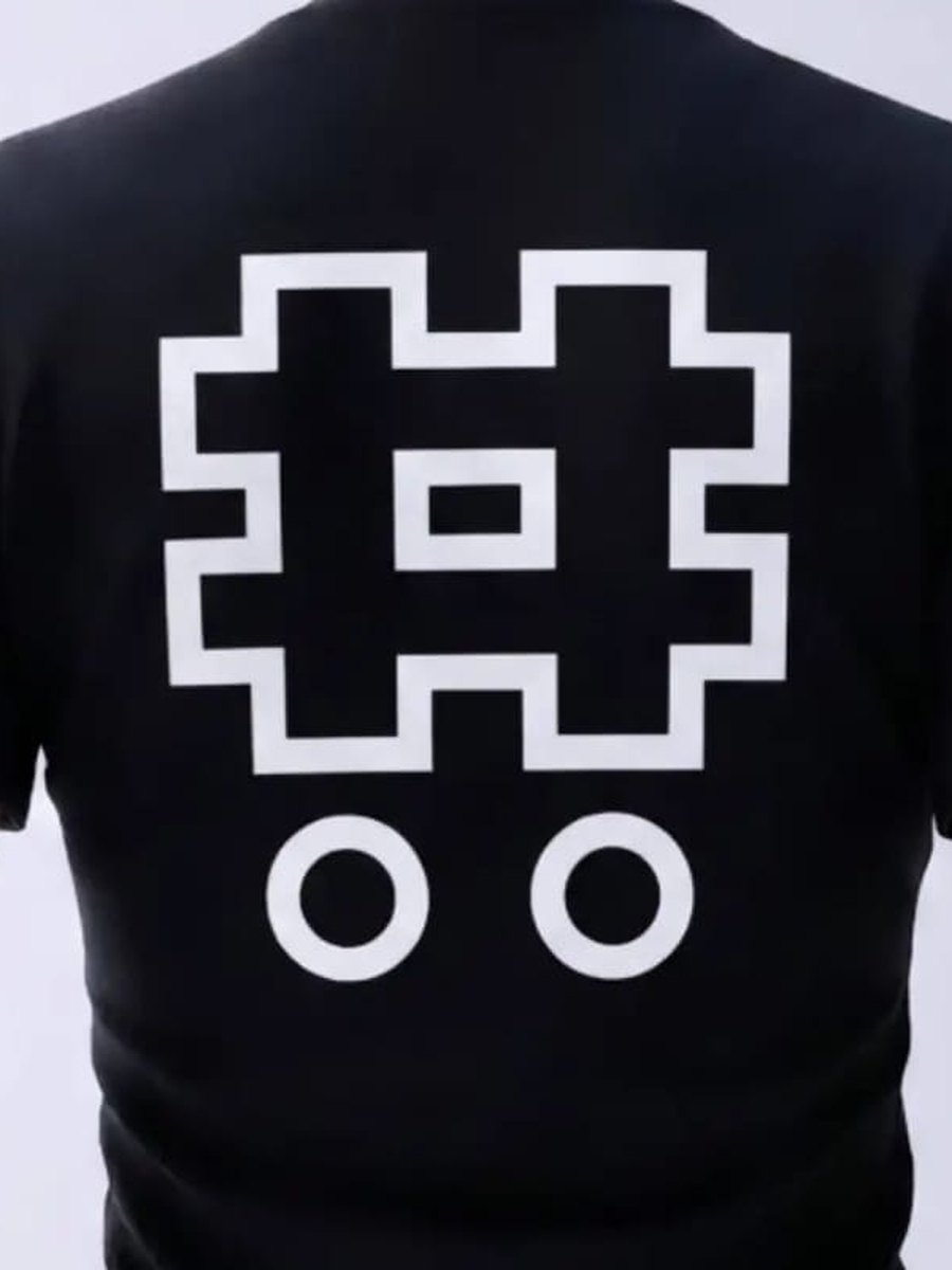 Close-up of the Classofinfinitty back hit